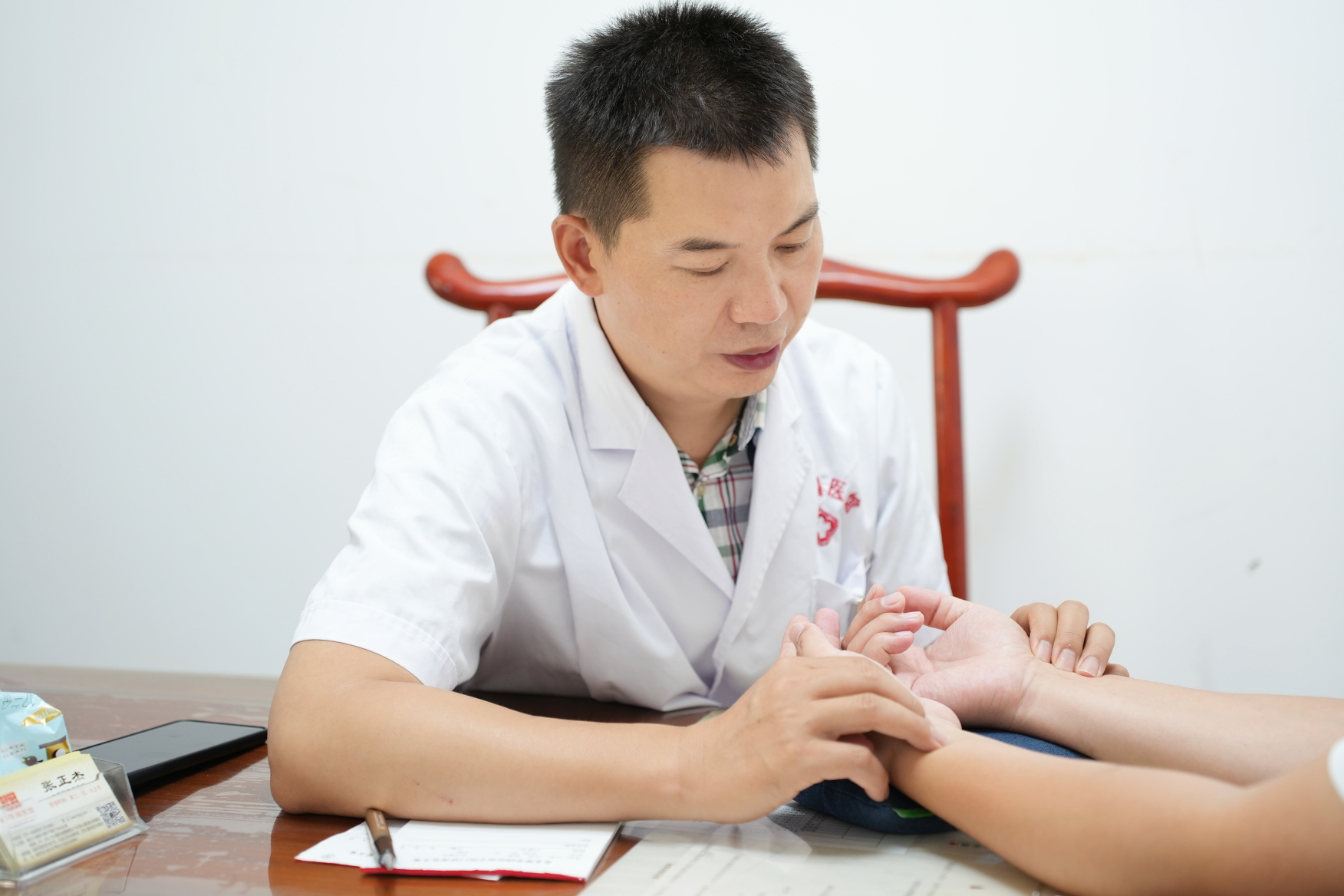 立冬后北方人易上火?鼻子干、嗓子疼?一碗萝卜莲藕饮,通肠降火超管用!