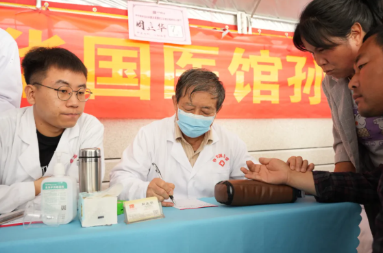 仁心济世传薪火，谷雨养生惠乡邻——仲华国医馆孙寨乡袁尧村公益义诊圆满举行