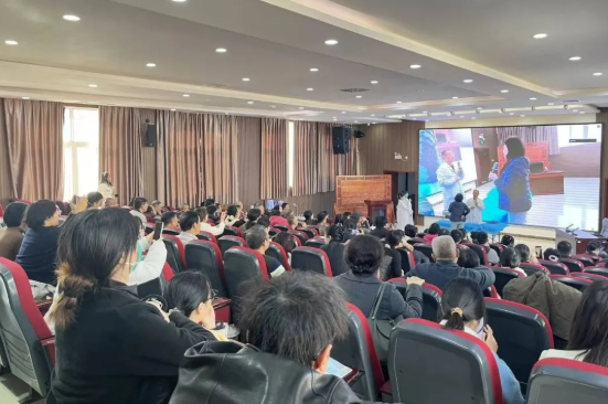 脐针学术交流启新篇|李瑞医生在河南省针灸学会举办的《多种针法临床操作提高培训班》上再谱鼻炎新思路